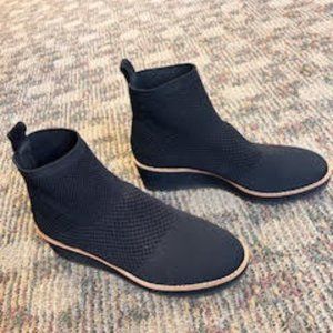 London Recycled Stretch Knit Bootie Size 9